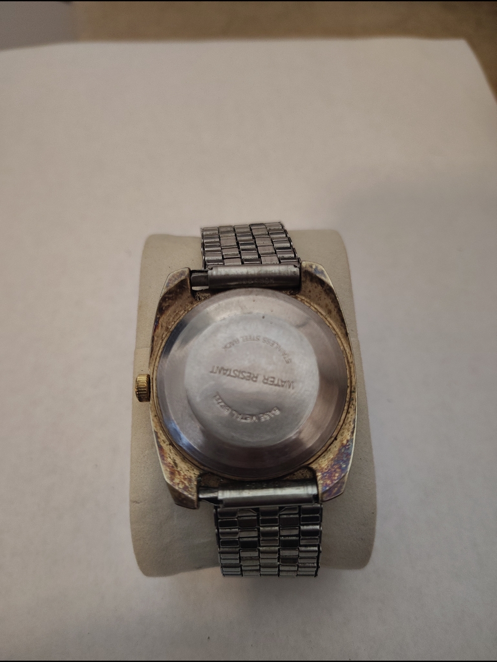 Vintage 1970s Timex Day/Date Cushion Case Mechanical Watch - Needs Service - Picture 9 of 9